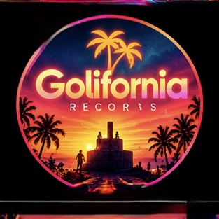 Logotipo de Golifornia Records con palmeras y una puesta de sol